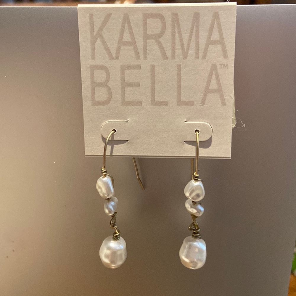 Karma Bella Earrings NWT